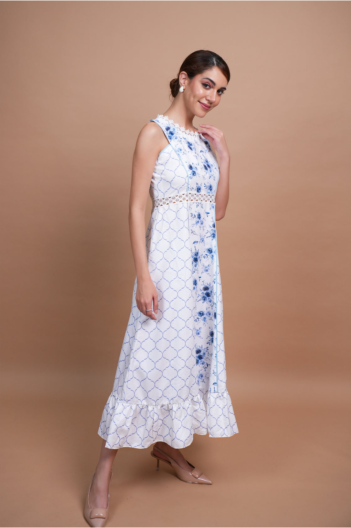 WHITE FLORAL COTTON ARINA MIDI DRESS Midi Dresses
