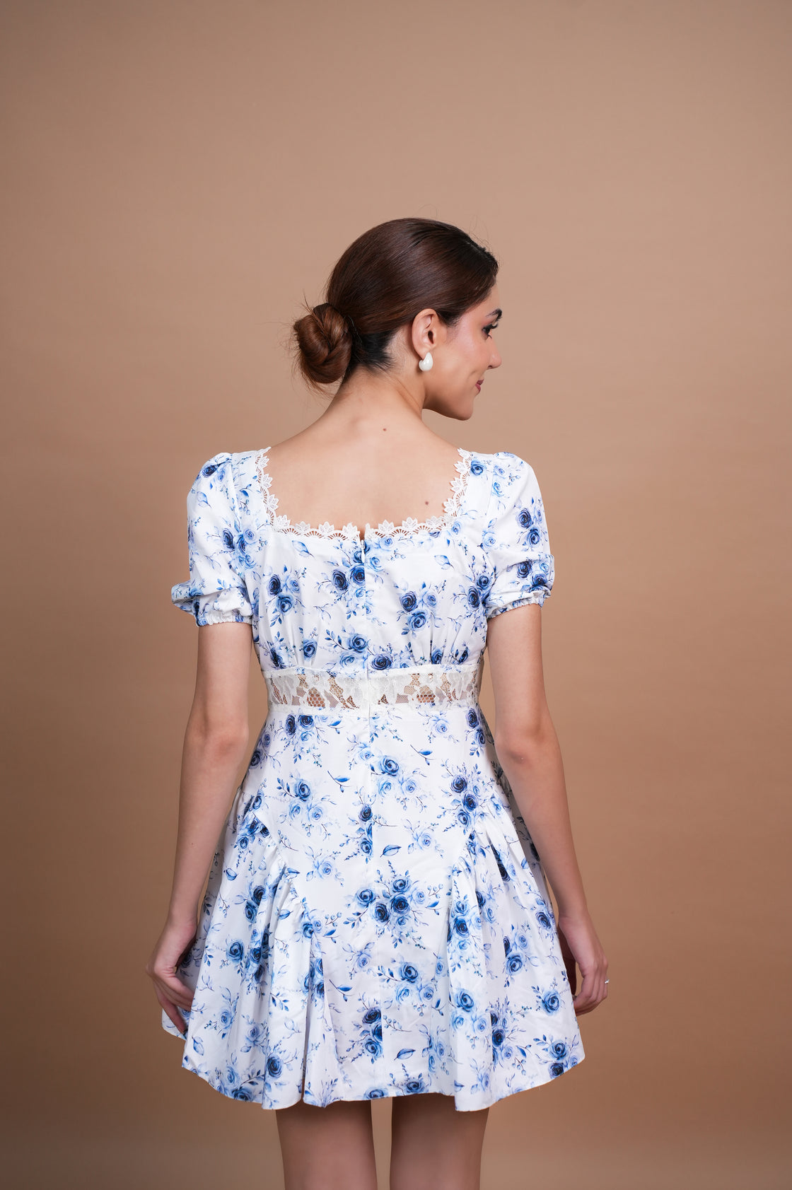 WHITE FLORAL ROSEBUD MINI DRESS FOR WOMEN Mini Dresses