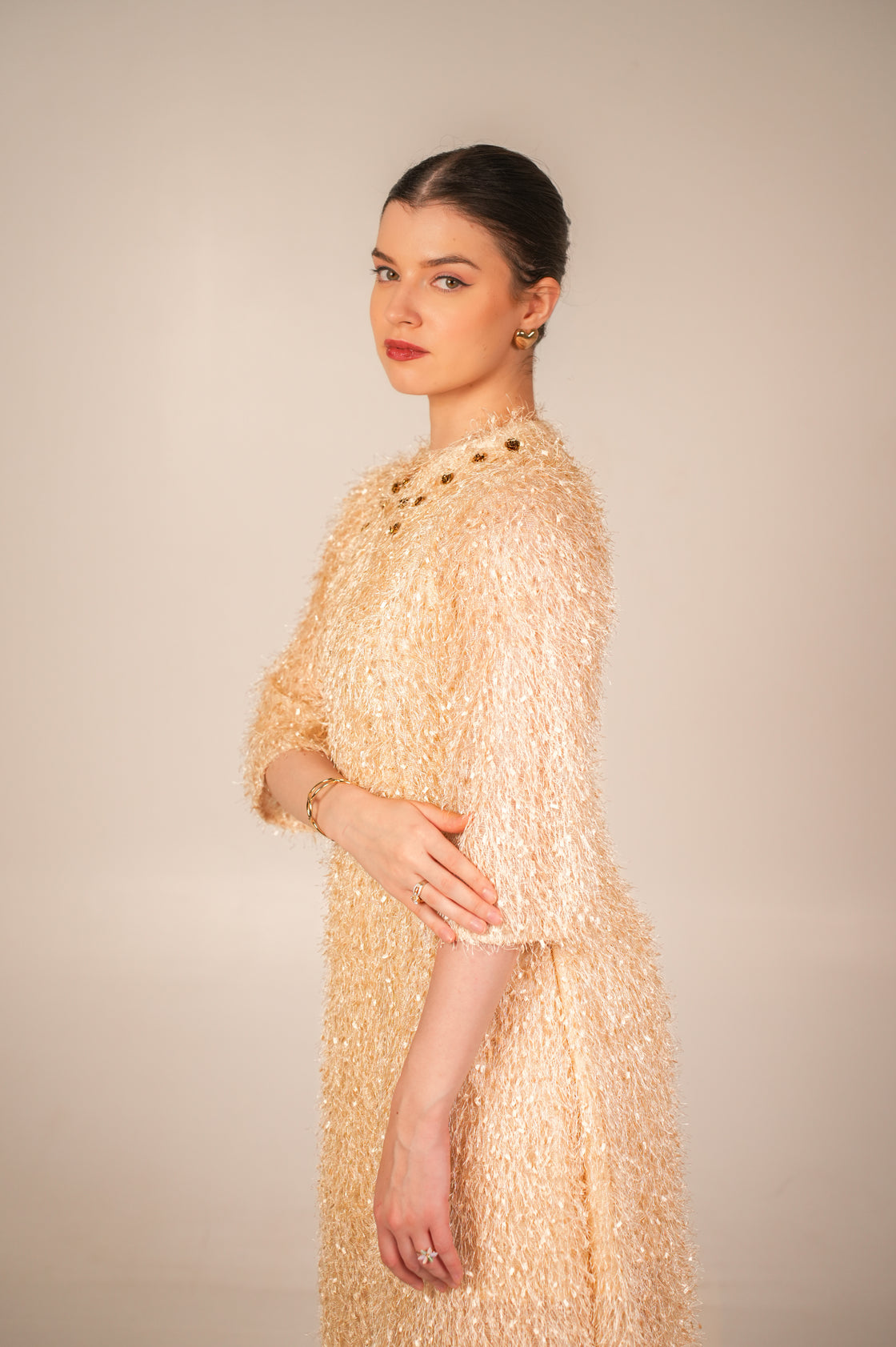 BEIGE COLLAR FEATHER MIDI DRESS