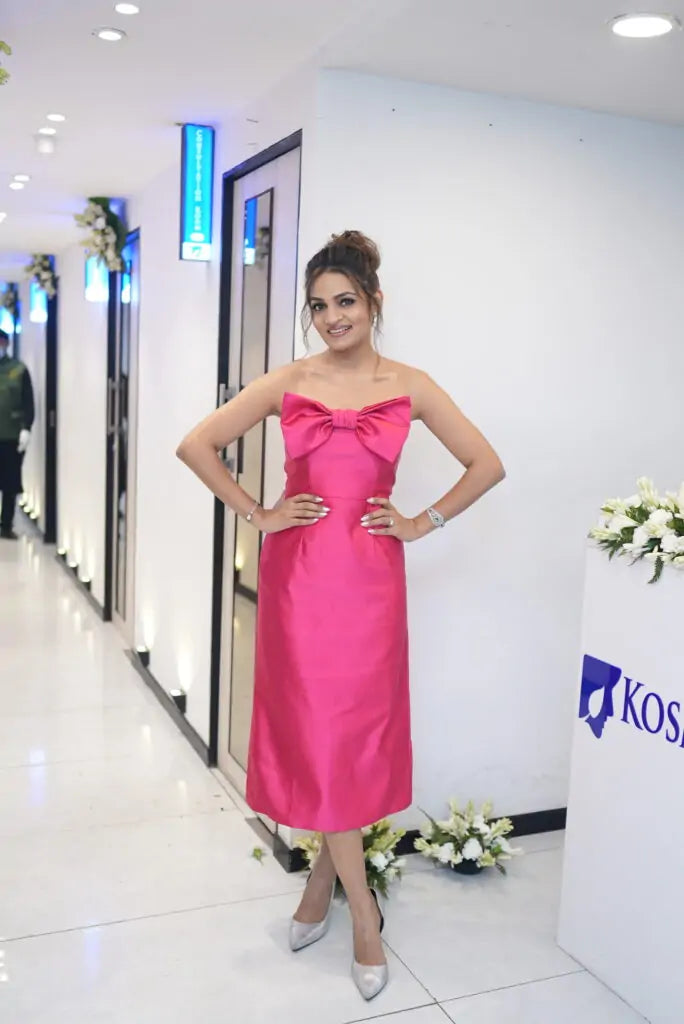 SUPRIYA NAGPAL IN KELLY DRESS