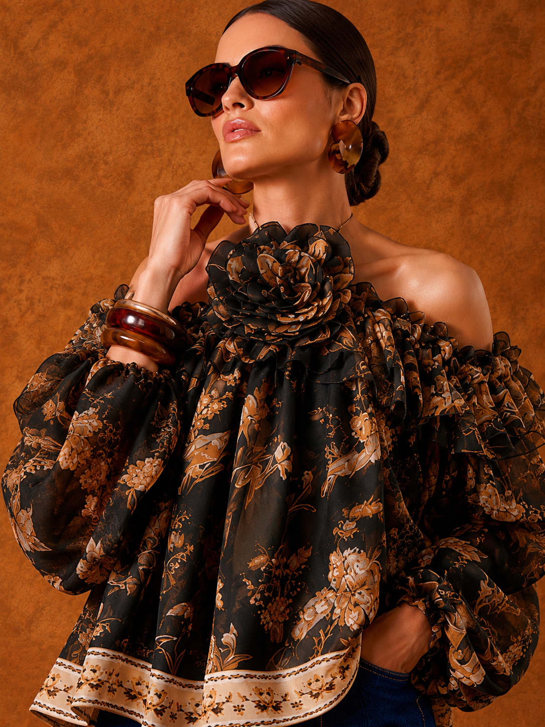 BLACK BLOSSOM TOP