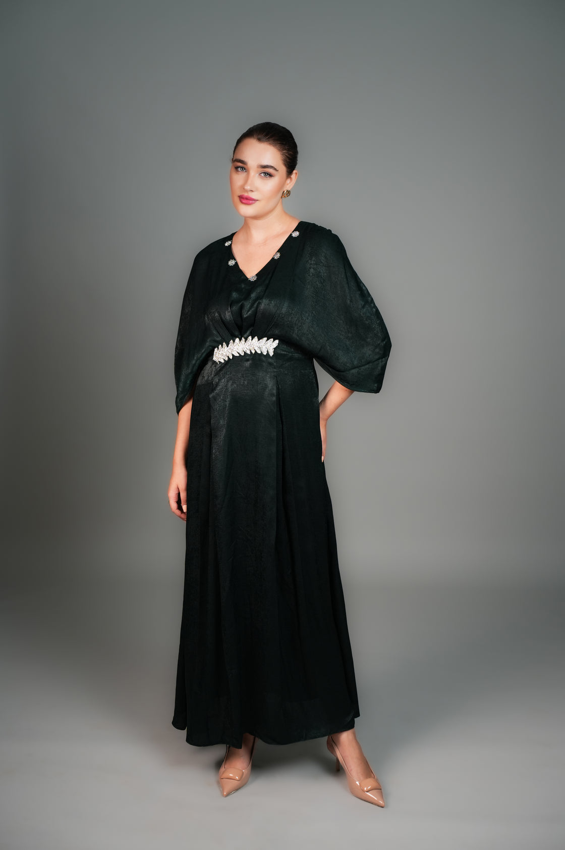 VERONIKA KAFTAN EMBROIDERED MIDI FOREST GREEN