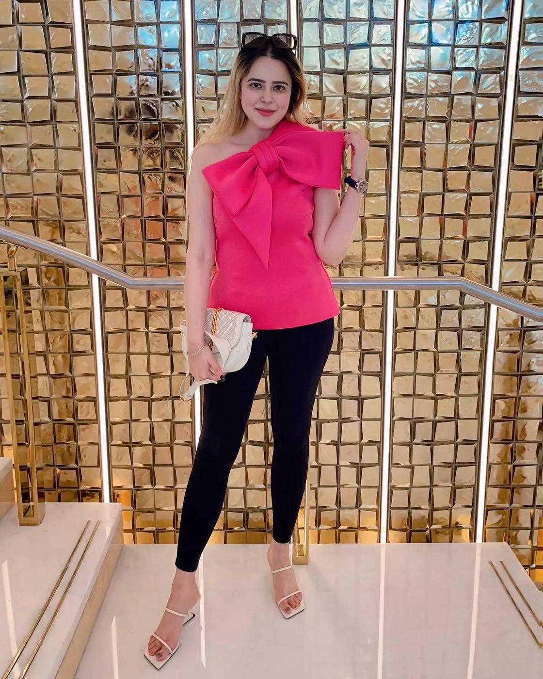 THE BOW TOP