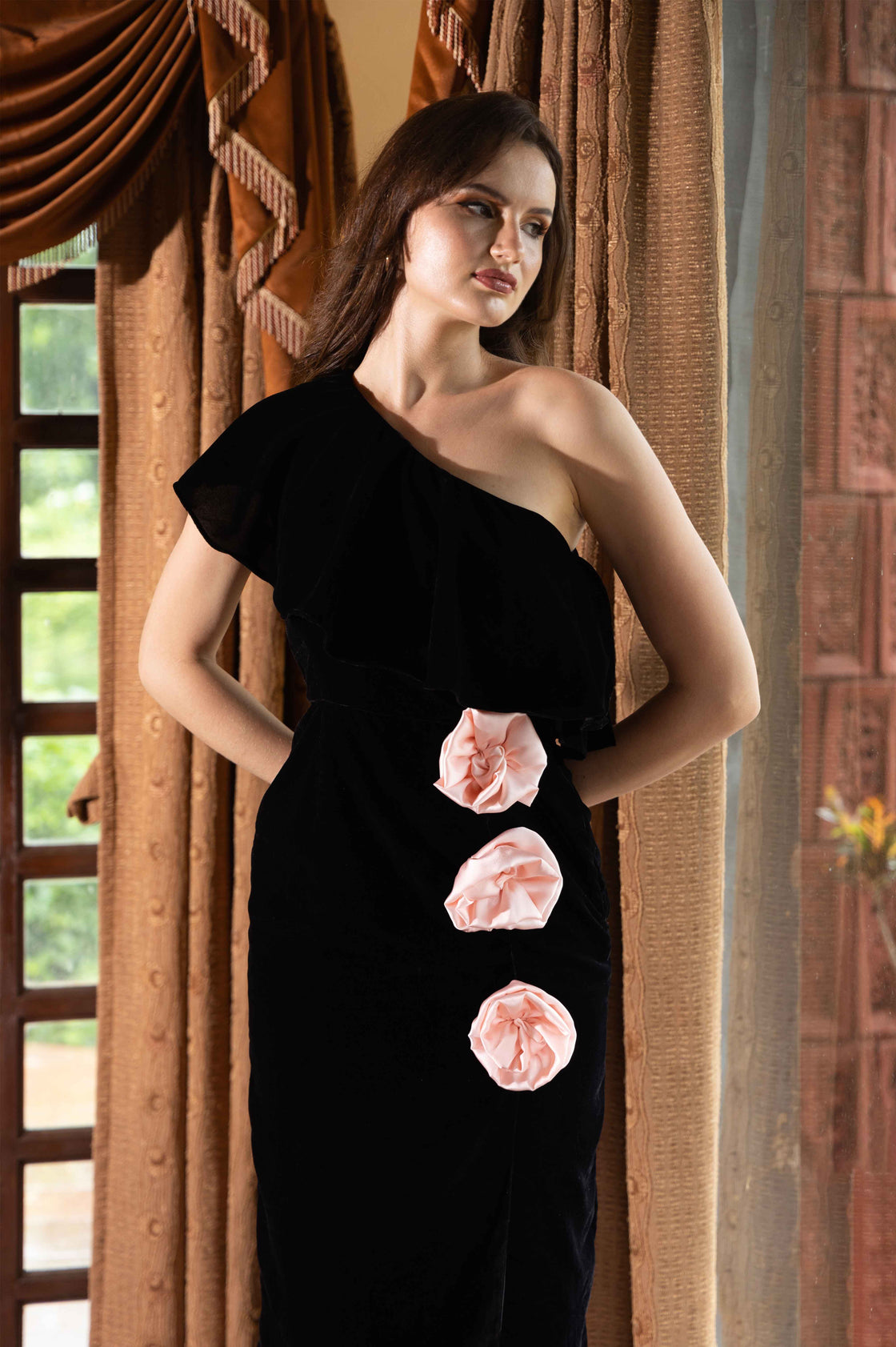 THE ZAHRA DRESS - Midi Dresses