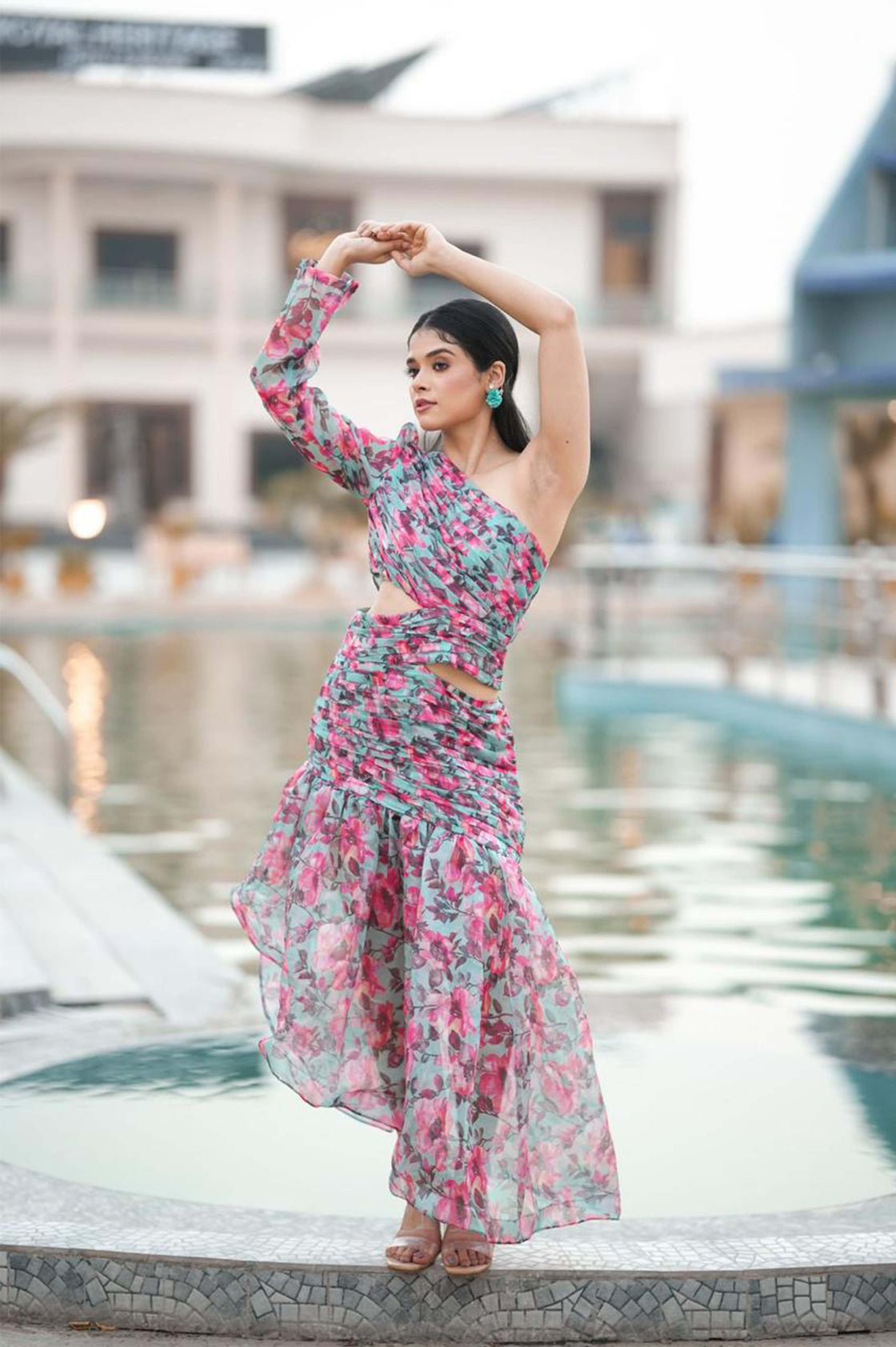 Alyissa Cut-Out Midi Dress – Sculpted in Blush Dreams